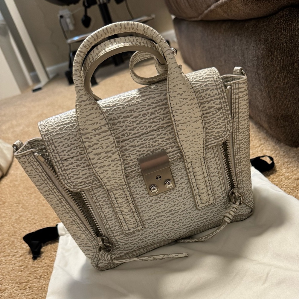 NEW!!! 3.1 Phillip Lim mini Pashli satchel (white/gray)